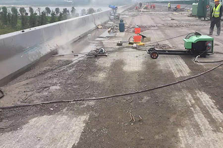 電動繩鋸機橫切案例